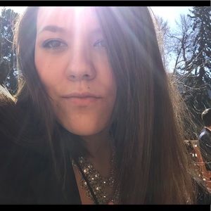 Meet your Posher, Lea